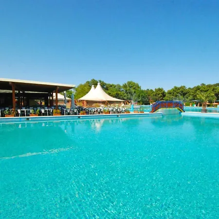 Holiday home Locazione Turistica Borsetti.13 *